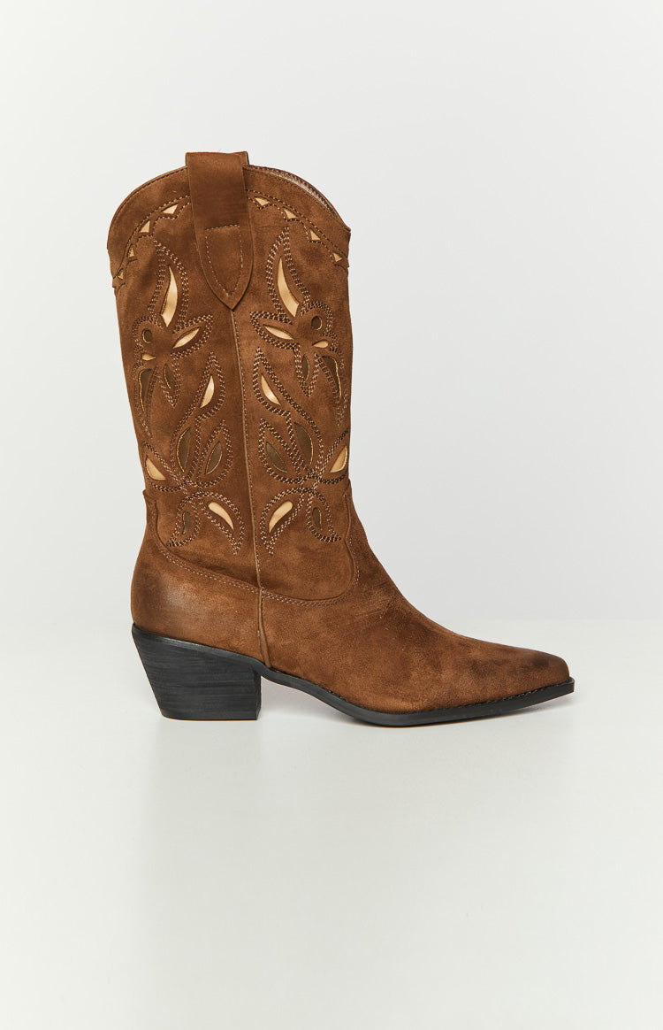 Cassandra - Embroidered Cowboy Boots