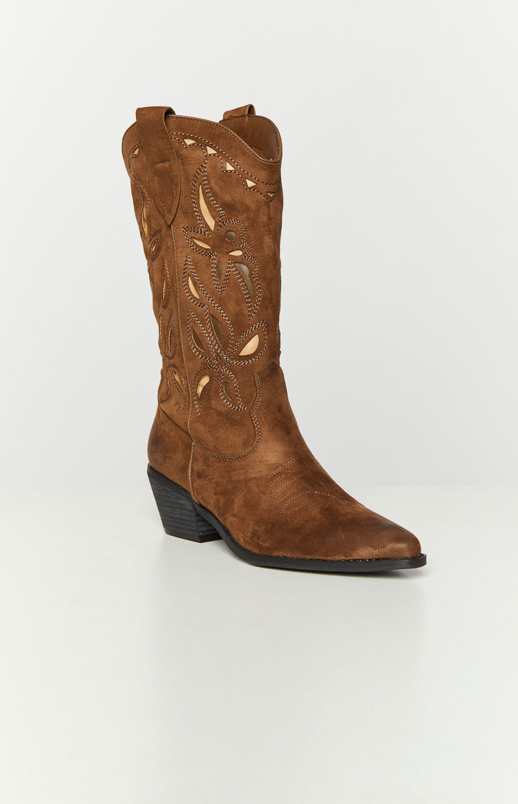 Cassandra - Embroidered Cowboy Boots