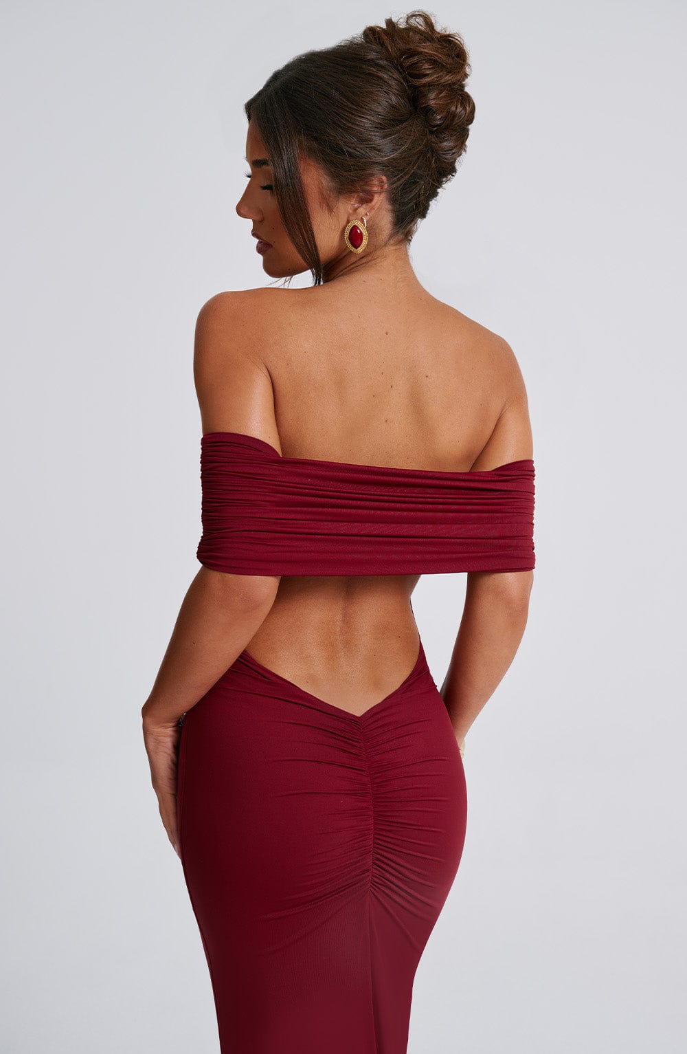 Olympia - Elegant Backless Maxi Dress