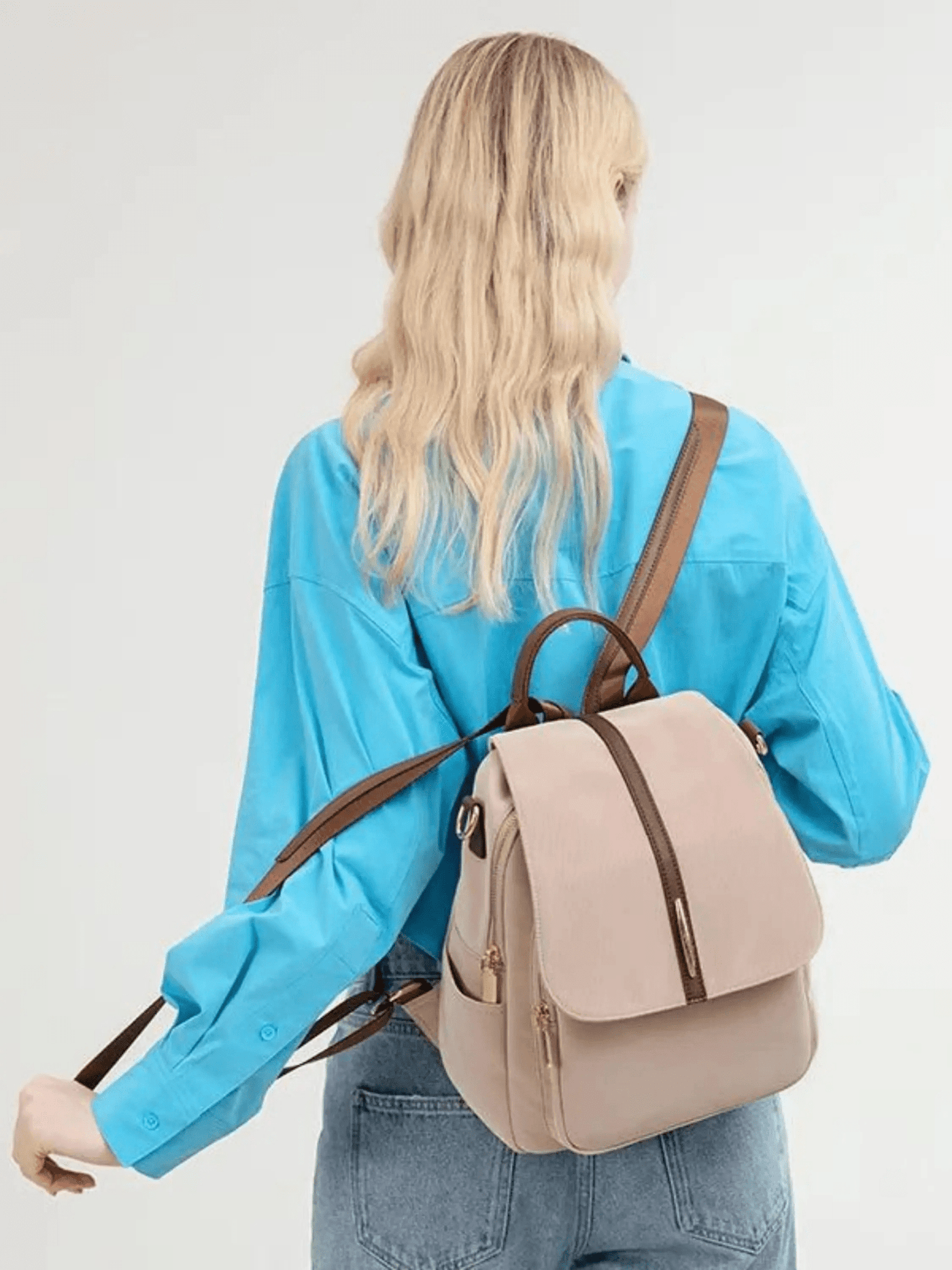 Clara | Chic Two-Tone Leather Backpack with Elegant Detailing