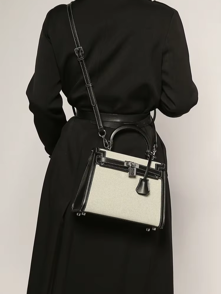 The Rose | Elegant Canvas & Black Leather Handbag – Classic & Timeless