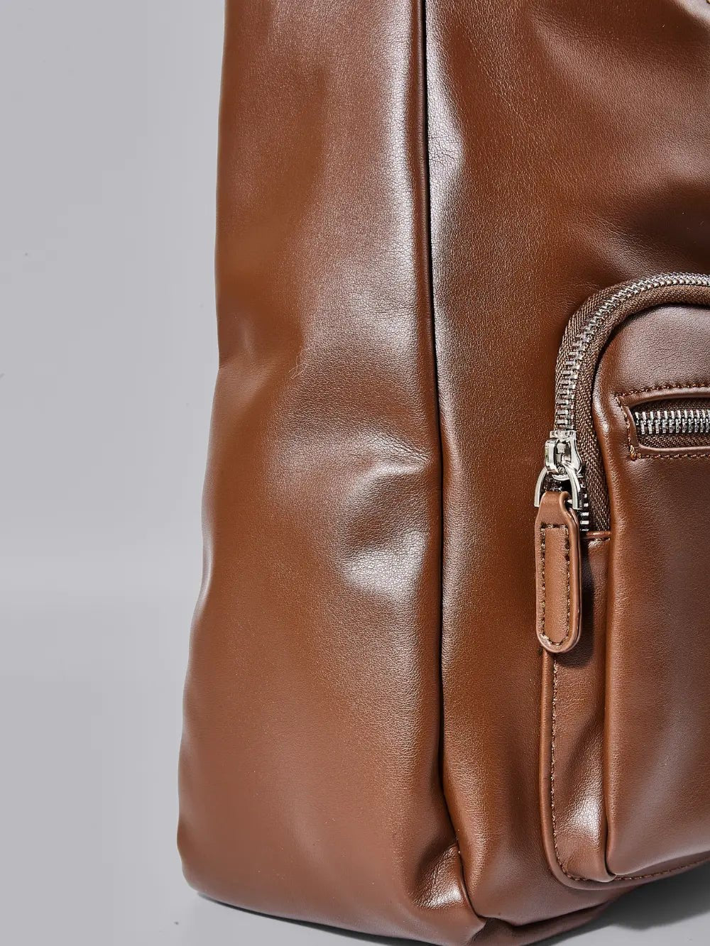 Zoe | Urban Leather Shoulder Bag